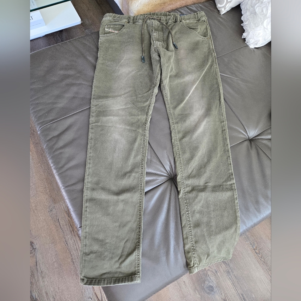 Diesel Mens Krooley-Ne Khaki Green Jeans Size 32